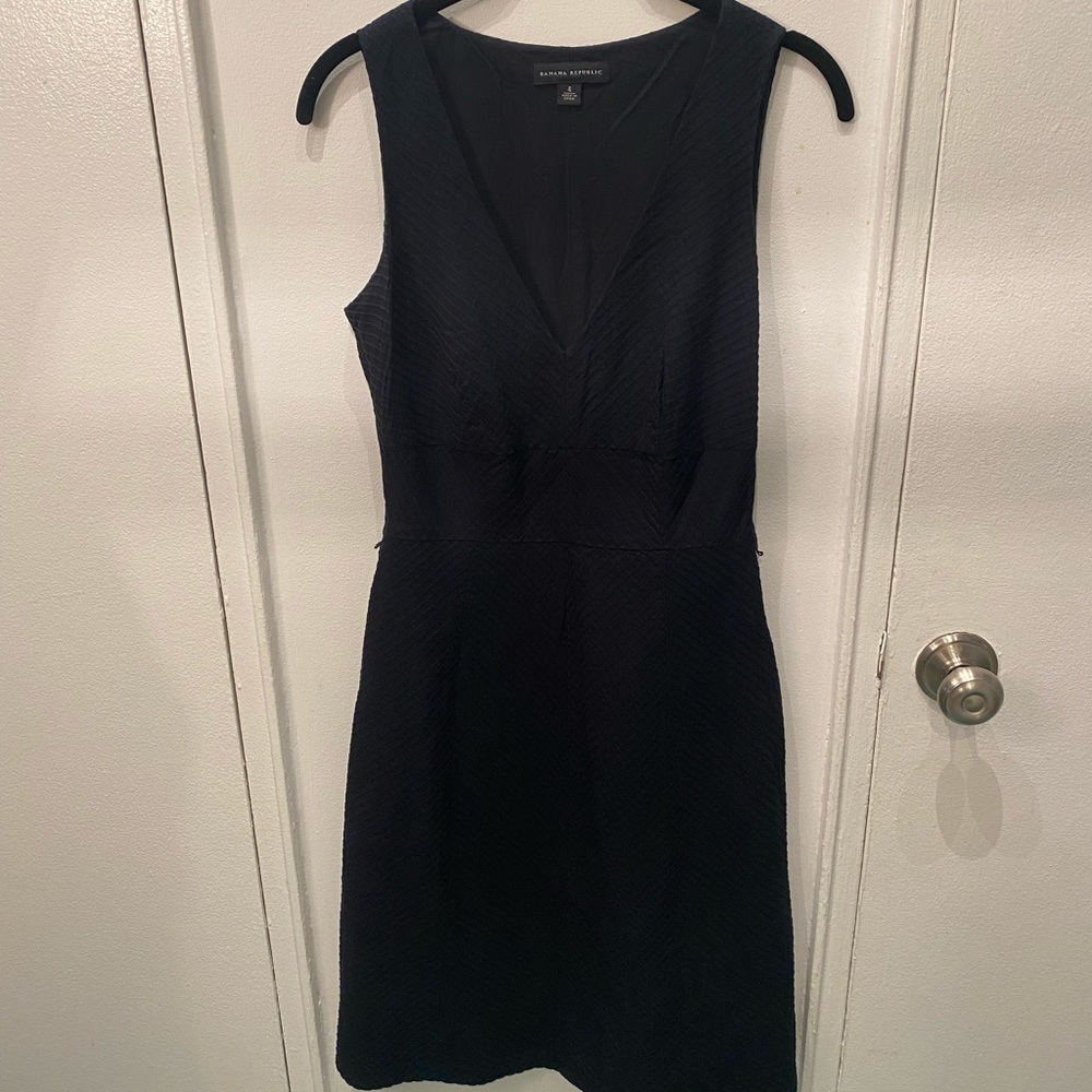 Banana Republic; Little Black MidiDress; Jumper; 4